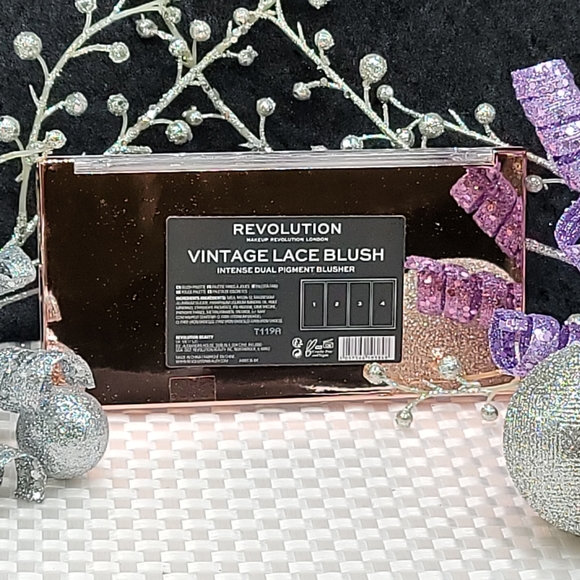 Makeup Revolution Makeup Makeup Revolution Nib Vintage Lace Blush